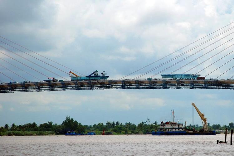 Khoa Lý luận chính trị & KHXHNV phối hợp tổ chức chương trình về nguồn và hoạt động thiện nguyện tại Định Hóa, Thái Nguyên